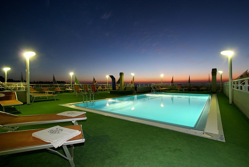 Hotel Villa Luca เคียนเชียโนแตร์เม ภายนอก รูปภาพ