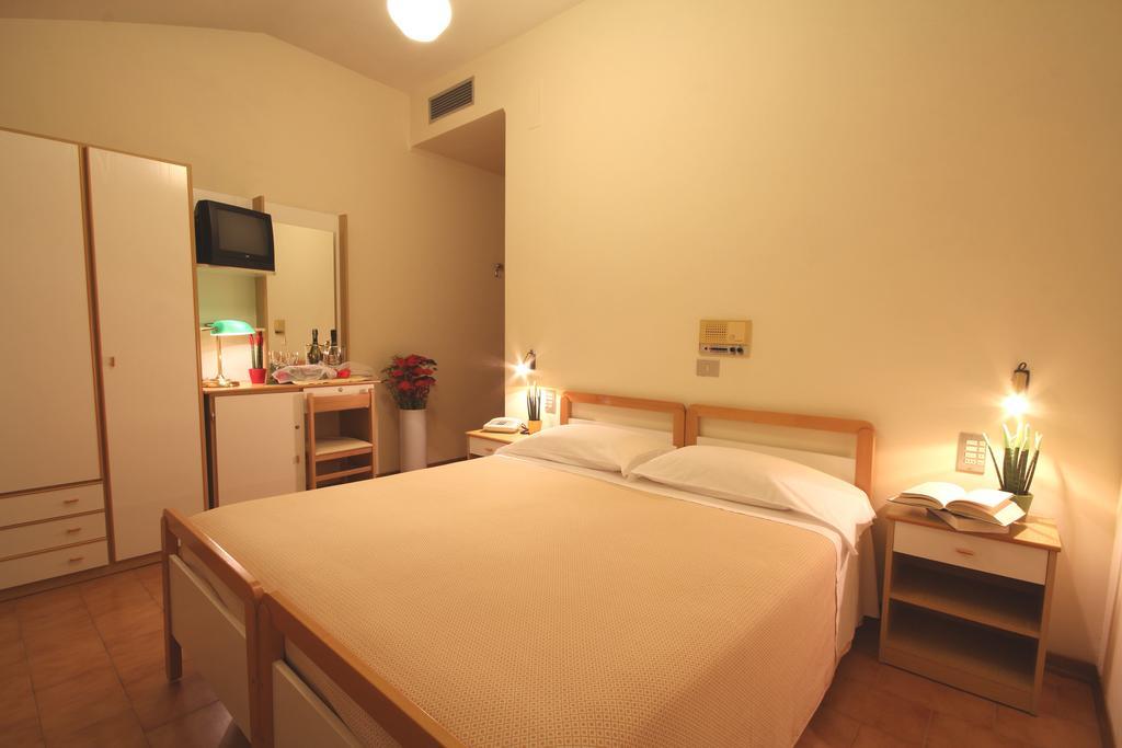 Hotel Villa Luca เคียนเชียโนแตร์เม ห้อง รูปภาพ